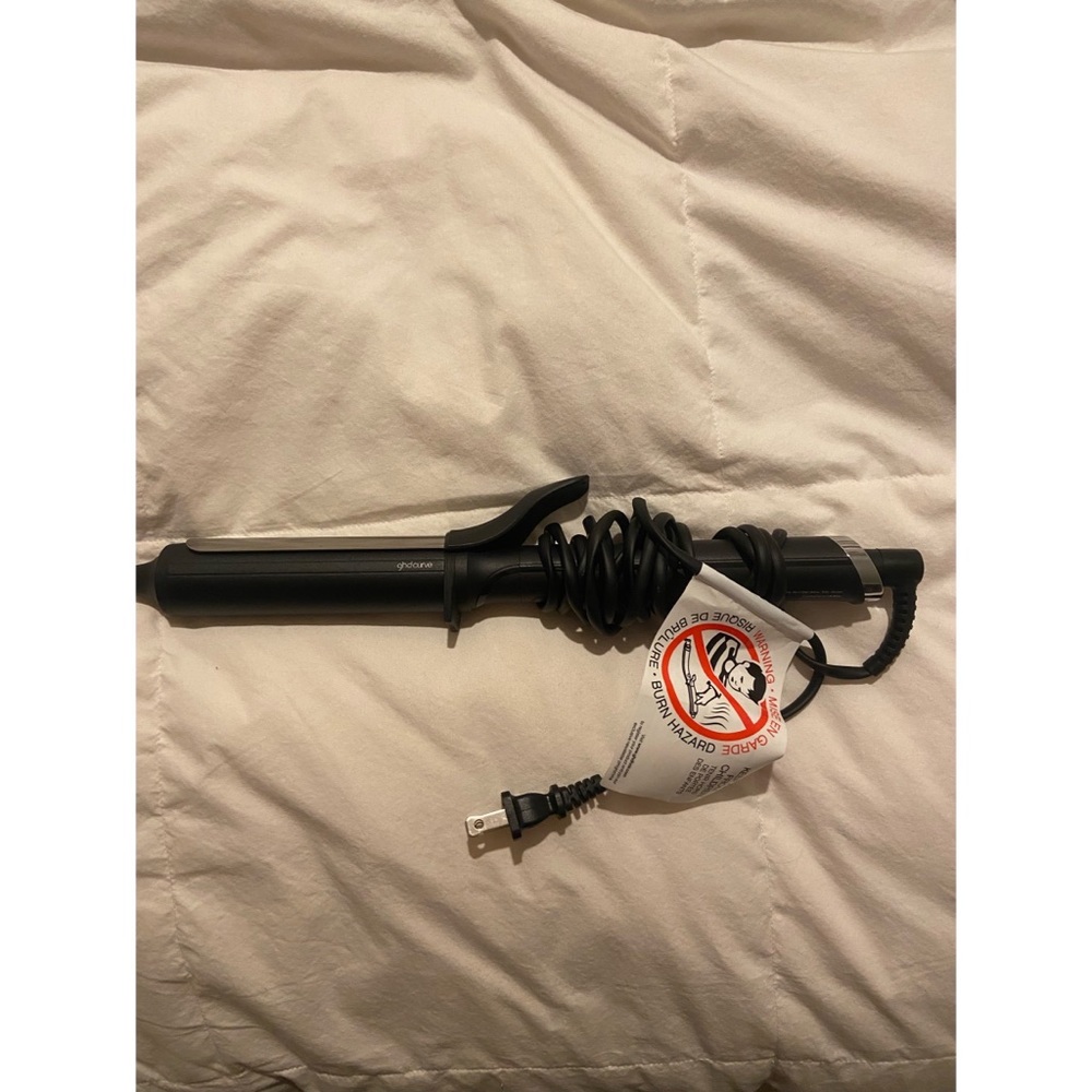 GHD Soft Curve 1.25” Curling Iron